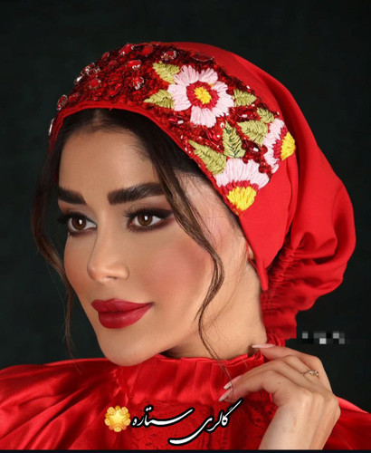 توربان مجلسی قرمز با گلدوزی دستی و سنگ اتریشی